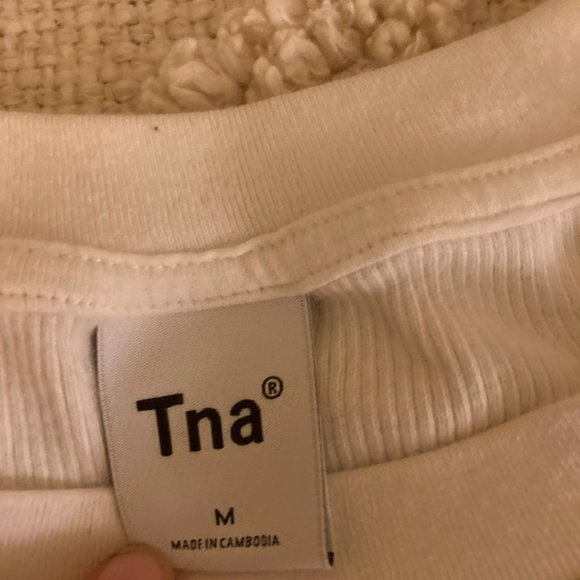 Aritzia long sleevee - Picture 3 of 4